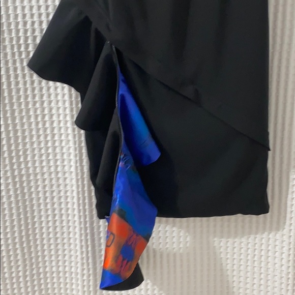 Dress - Picture 10 of 10